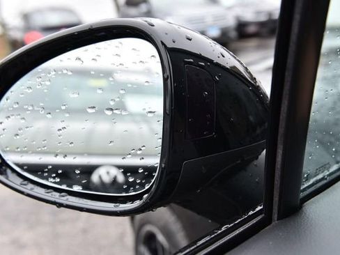 Used 2020 Porsche Macan image 11