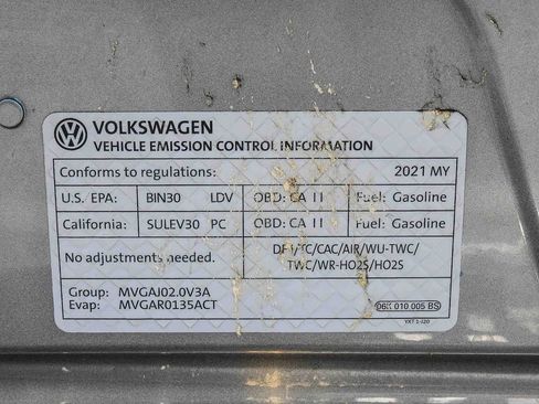 Used 2021 Volkswagen Tiguan S image 31