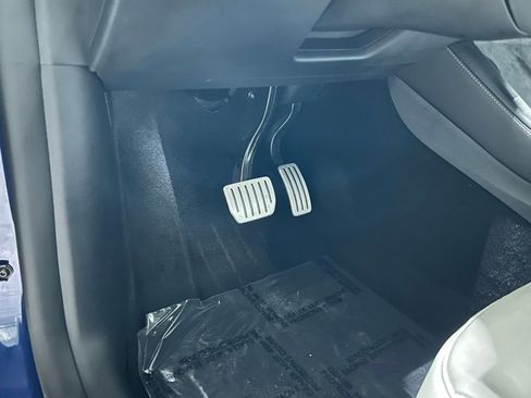 Used 2021 Tesla Model Y Performance image 39