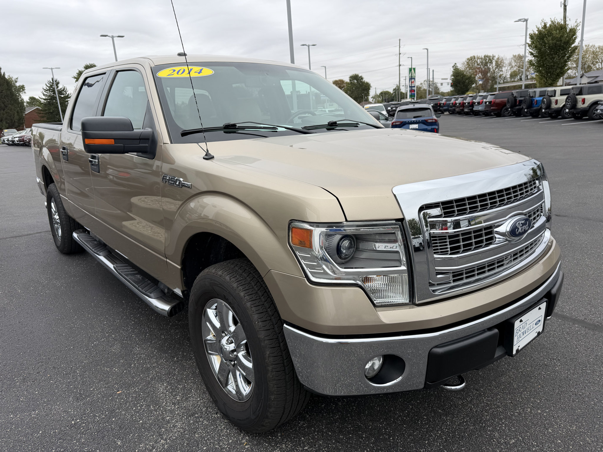 Used 2014 Ford F150 XLT w/ Equipment Group 302A Luxury AWD/4WD image 4