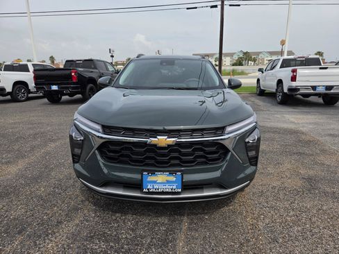 New 2026 Chevrolet Trax LT FWD image 8
