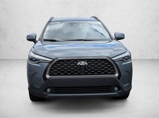 Used 2023 Toyota Corolla Cross XLE video 2