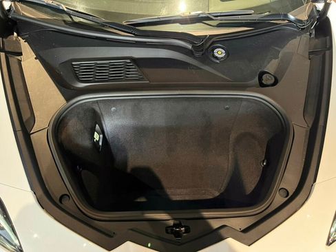 Used 2021 Chevrolet Corvette Stingray Premium Conv w/ Z51 Performance Package image 15