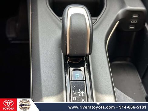 Used 2023 Toyota Crown AWD/4WD image 28
