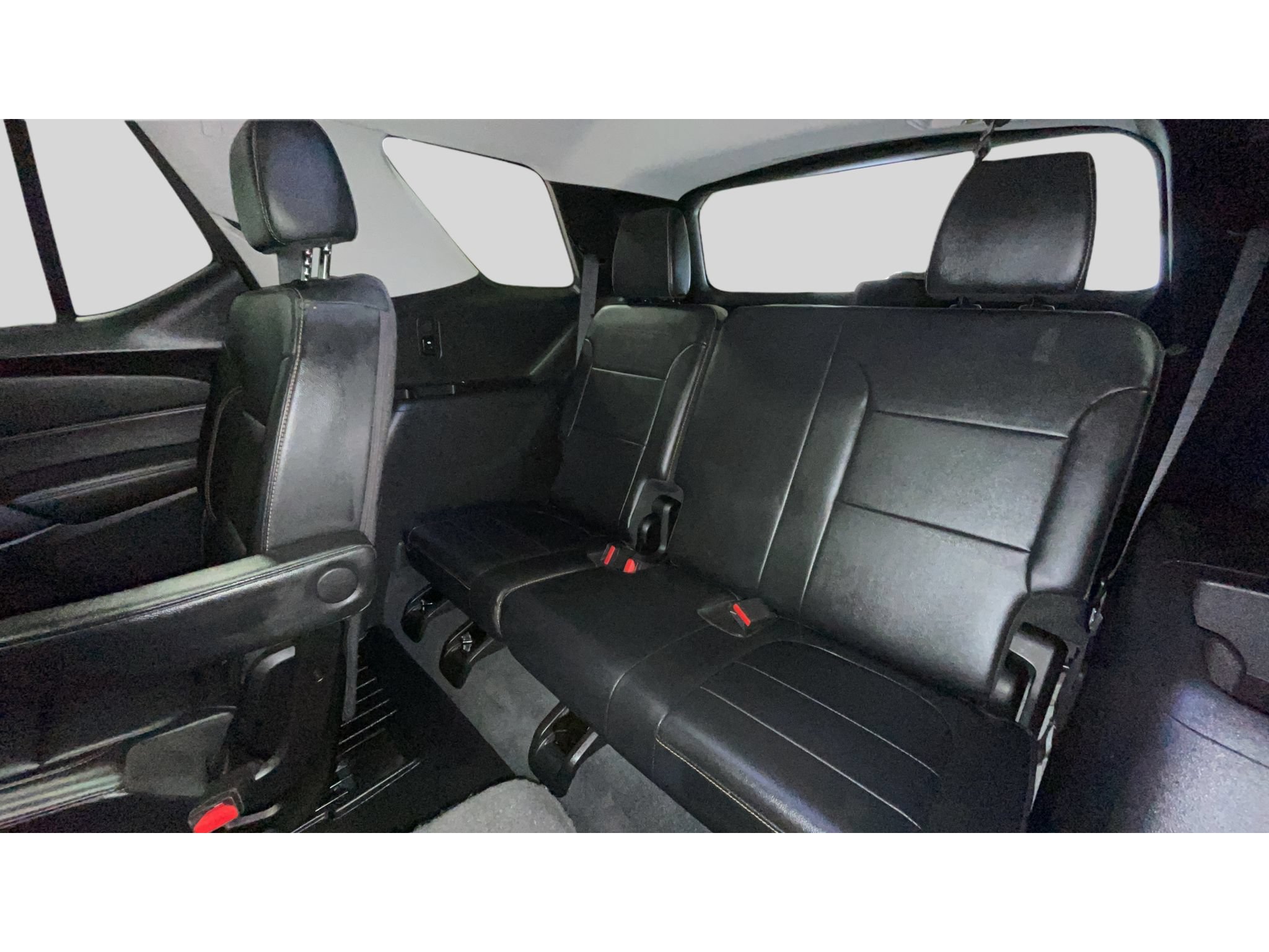 Used 2019 Chevrolet Traverse RS AWD/4WD image 16