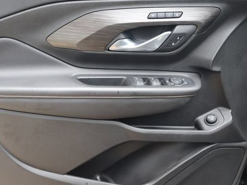 Used 2020 GMC Terrain SLT w/ Preferred Package FWD image 12