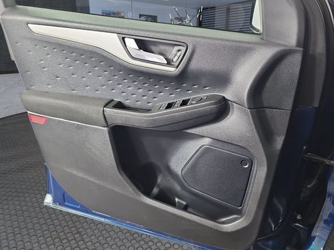 Used 2020 Ford Escape SE FWD image 23