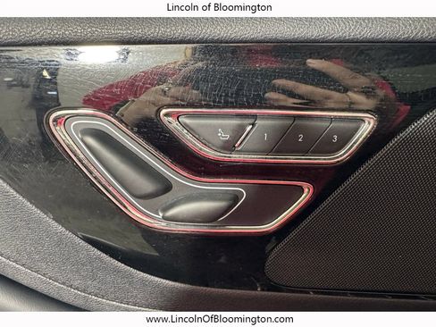 Certified 2025 Lincoln Aviator Reserve w/ Illumination Package AWD/4WD image 38