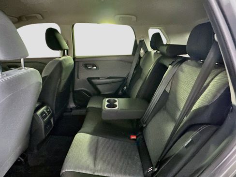 Used 2023 Nissan Rogue SV FWD image 26