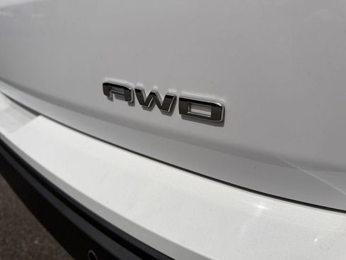 Used 2022 GMC Terrain SLE w/ Driver Convenience Package AWD/4WD image 34