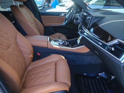 New 2026 BMW X5 sDrive40i w/ M Sport Package RWD image 12