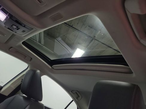 Used 2021 Lexus ES 350 w/ Premium Package image 14