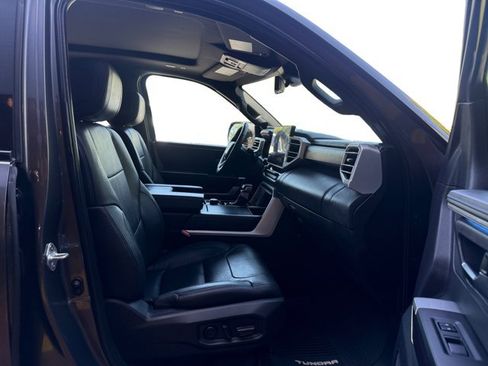 Used 2022 Toyota Tundra Platinum w/ Advanced Package AWD/4WD image 12