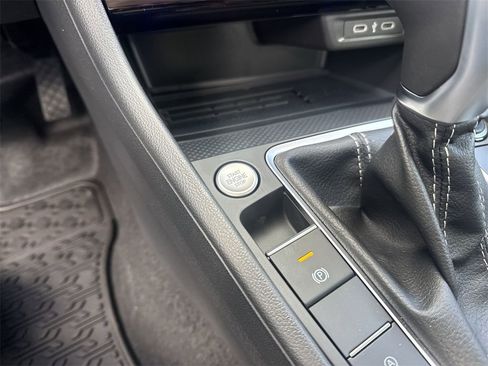 New 2026 Volkswagen Jetta SE image 30