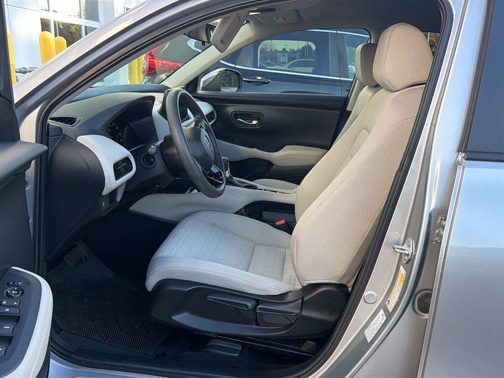 Used 2026 Honda HR-V LX image 3