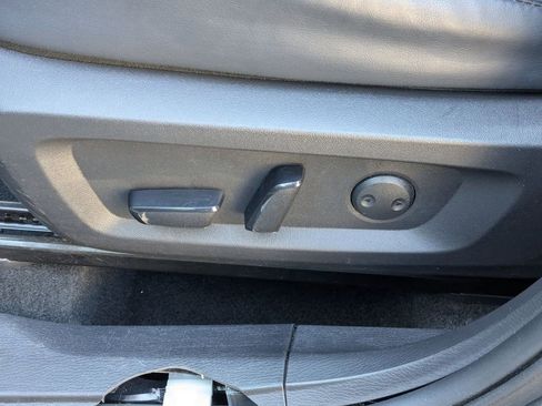 Used 2024 Mitsubishi Outlander SE AWD/4WD image 19