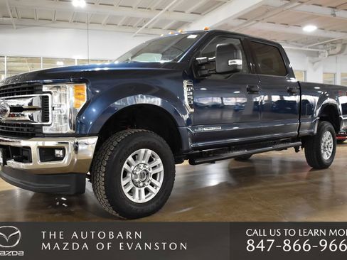 Used 2017 Ford F250 XLT w/ XLT Value Package image 12