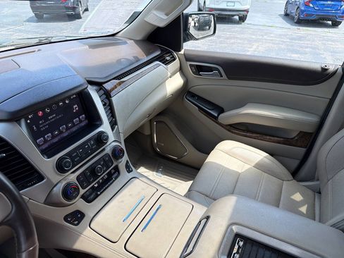Used 2016 GMC Yukon Denali w/ Open Road Package AWD/4WD image 25