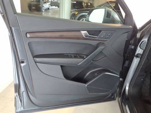 Used 2023 Audi Q5 2.0T Premium w/ Convenience Package AWD/4WD image 10