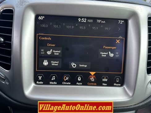 Used 2018 Jeep Compass Latitude w/ Popular Equipment Group AWD/4WD image 16