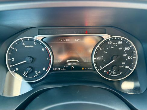 Used 2021 Nissan Rogue SV image 19