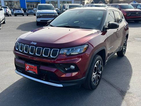 Used 2022 Jeep Compass Limited AWD/4WD image 2