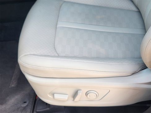 New 2025 Kia Sorento S image 15