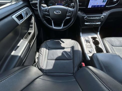 Used 2020 Ford Explorer Limited AWD/4WD image 13