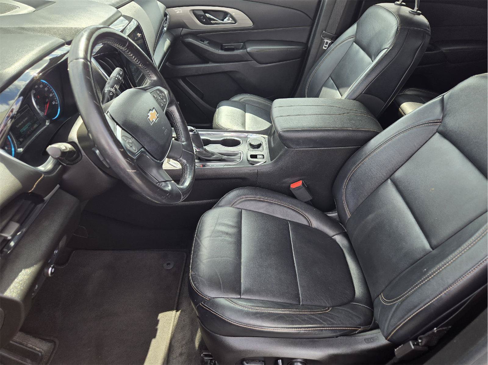 Used 2019 Chevrolet Traverse LT w/ LT Premium Package FWD image 12