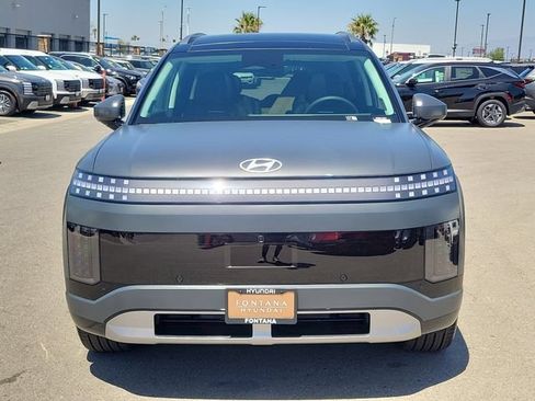 New 2026 Hyundai Ioniq 9 Limited AWD/4WD image 32