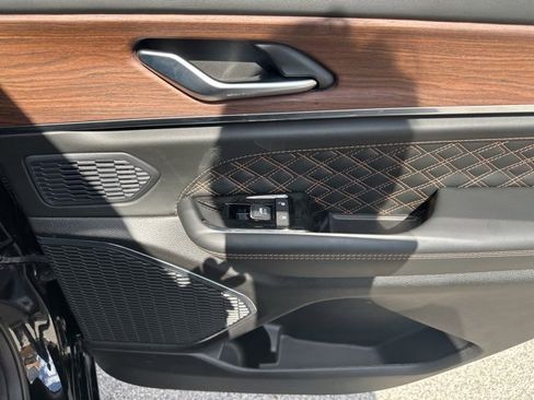 Used 2025 Jeep Grand Cherokee L Summit w/ Obsidian Package image 19