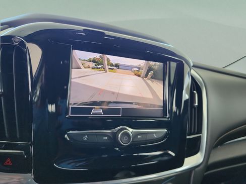 Used 2020 Chevrolet Traverse LS FWD image 26