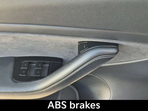 Used 2019 Tesla Model 3 Long Range image 8
