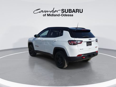 Used 2023 Jeep Compass Trailhawk w/ Trailhawk Elite Group AWD/4WD image 6