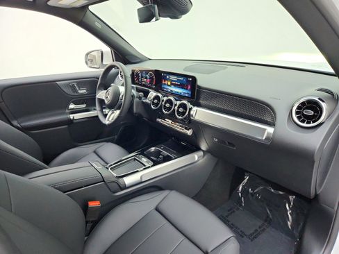 New 2026 Mercedes-Benz GLB 250 image 19