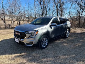 Used 2024 GMC Terrain SLE video 1