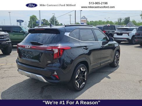 Used 2024 Kia Seltos SX w/ SX Sunroof Package AWD/4WD image 5