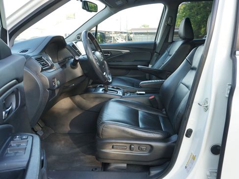 Used 2018 Honda Pilot EX-L image 9