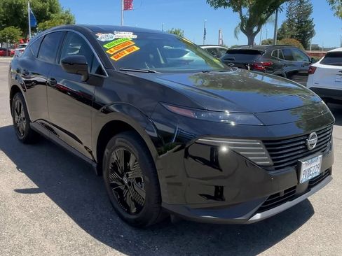 Used 2025 Nissan Murano SV FWD image 1