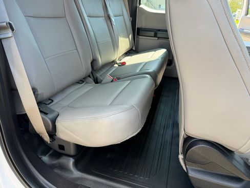 Used 2017 Ford F150 XL w/ Equipment Group 101A Mid AWD/4WD image 21