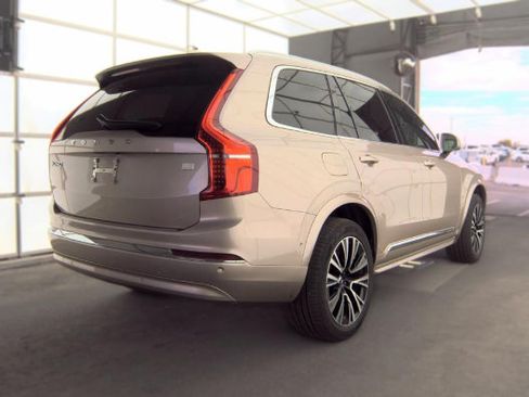 Used 2024 Volvo XC90 T8 Plus AWD/4WD image 3