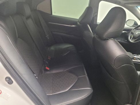 Used 2019 Toyota Camry XSE FWD image 19
