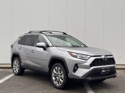 New 2025 Toyota RAV4 XLE Premium image 6
