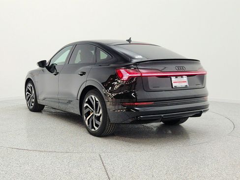 Used 2023 Audi e-tron Premium Plus w/ Premium Plus Package AWD/4WD image 7