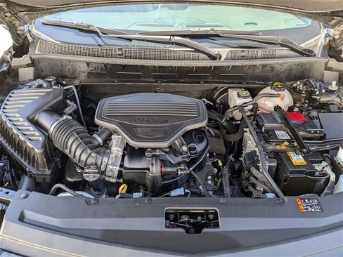 Used 2024 Cadillac XT6 Premium Luxury image 29