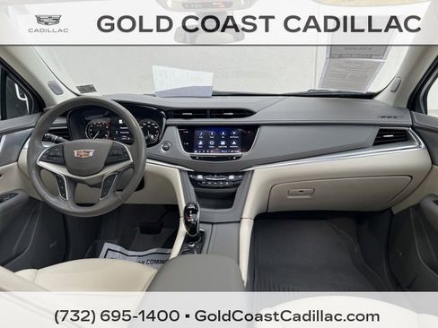 Certified 2023 Cadillac XT5 Premium Luxury w/ LPO, Floor Liner Package image 9