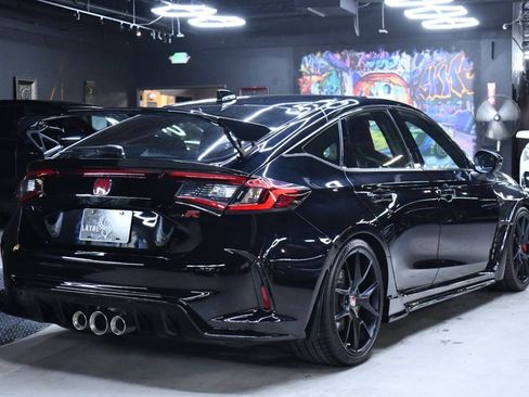 Used 2025 Honda Civic Type R image 5