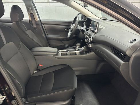 Used 2025 Nissan Sentra SV image 24