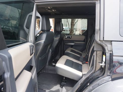 Used 2023 Ford Bronco Wildtrak AWD/4WD image 13