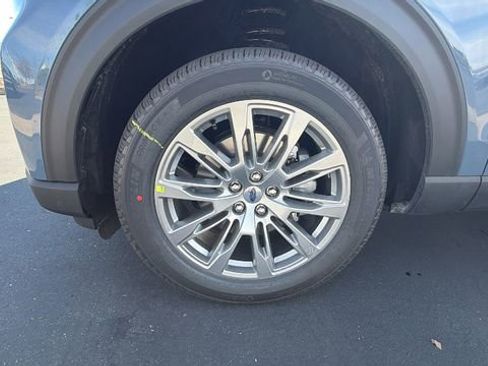 New 2026 Ford Explorer Active image 10